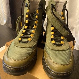 Dr martens green